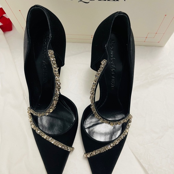 Brand New Alexander McQueen Crystal Pumps - Picture 9 of 15
